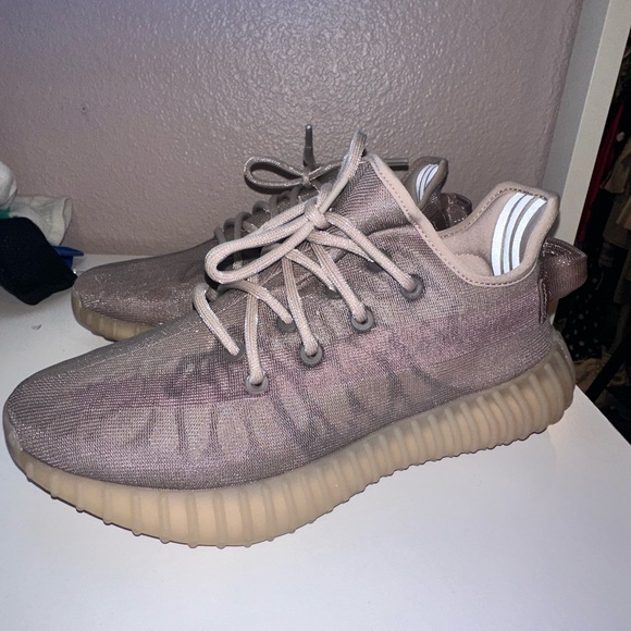 Yeezy 350 Boost V2 - Picture 4 of 6